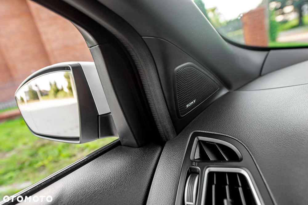 Ford Kuga 2.0 TDCi AWD ST-Line - 24