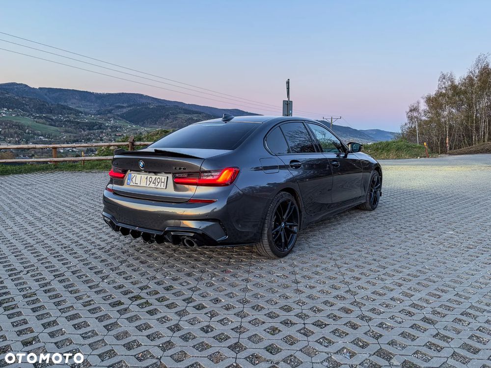 BMW Seria 3 330i xDrive Sport Line - 11