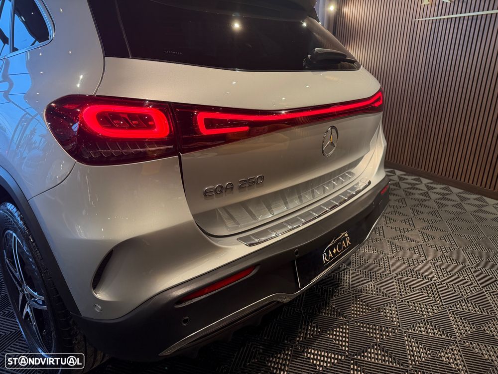 Mercedes-Benz EQA 250 AMG Line - 15