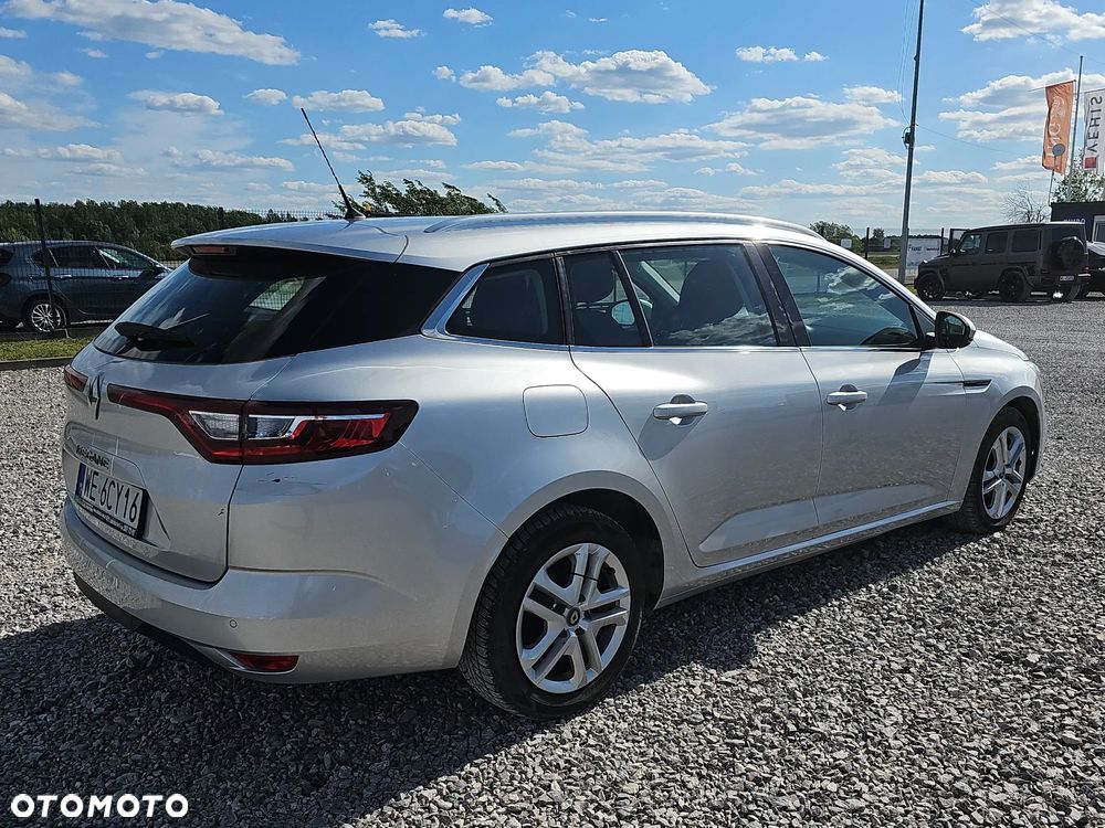 Renault Megane 1.5 Blue dCi Business - 5