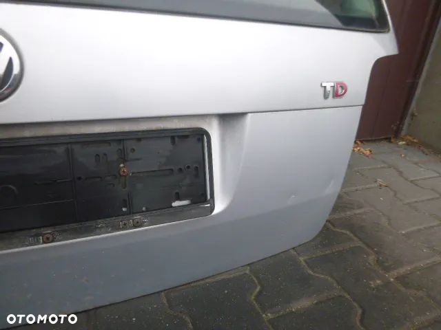 KLAPA TYŁ TYLNA KOMPLETNA VOLKSWAGEN PASSAT B5 KOMBI 96-00 KOLOR LB7Z - 16