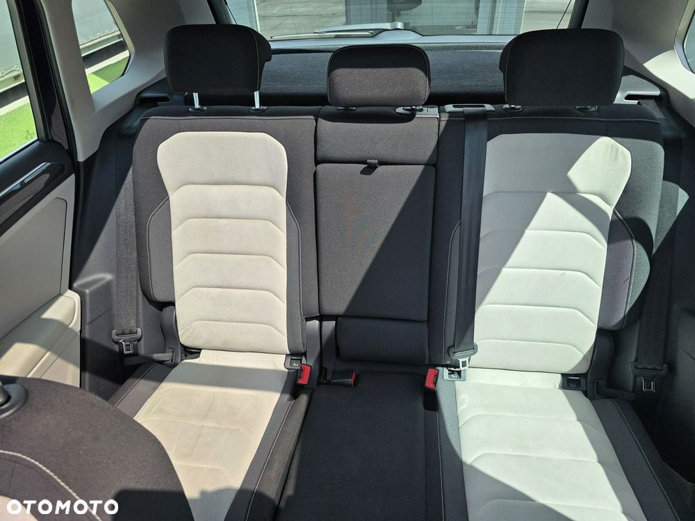 Volkswagen Tiguan - 13