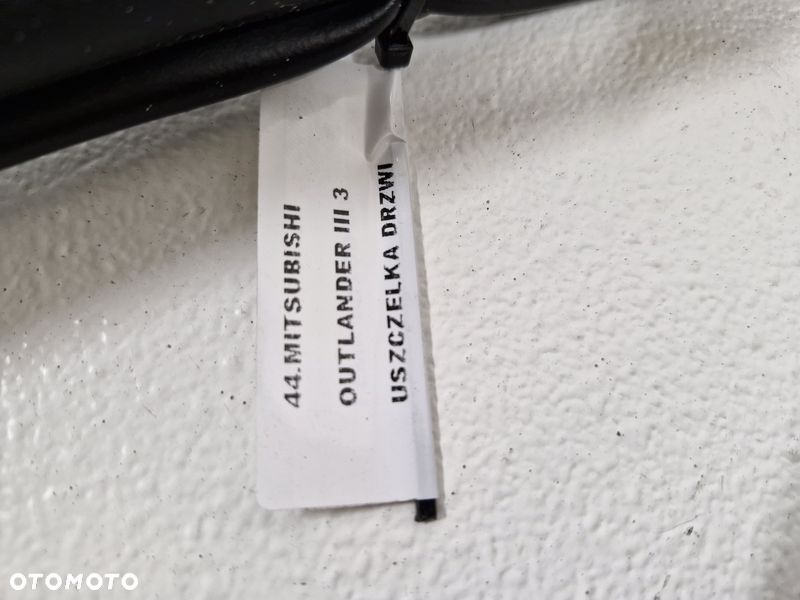 mitsubishi outlander iii 3 uszczelka drzwi lewa przednia lewy przód - 4