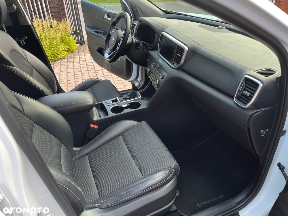Kia Sportage 1.6 T-GDI AWD DCT SPIRIT - 17