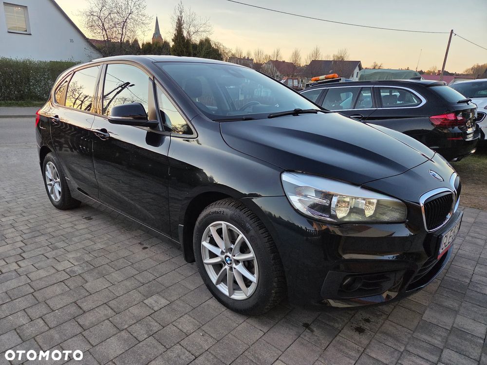 BMW Seria 2 220d Sport-Aut - 2