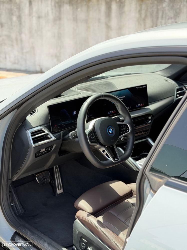 BMW i4 eDrive40 Pack Desportivo M Pro - 9