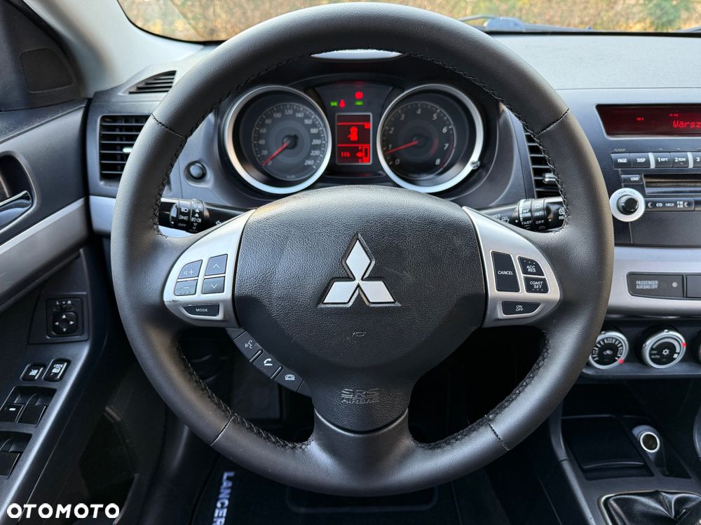 Mitsubishi Lancer 1.8 Intense - 21