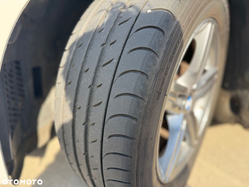 BMW Seria 5 523i - 20