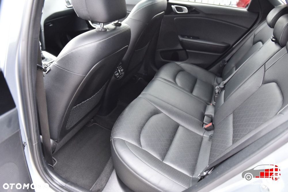 Kia ProCeed - 21