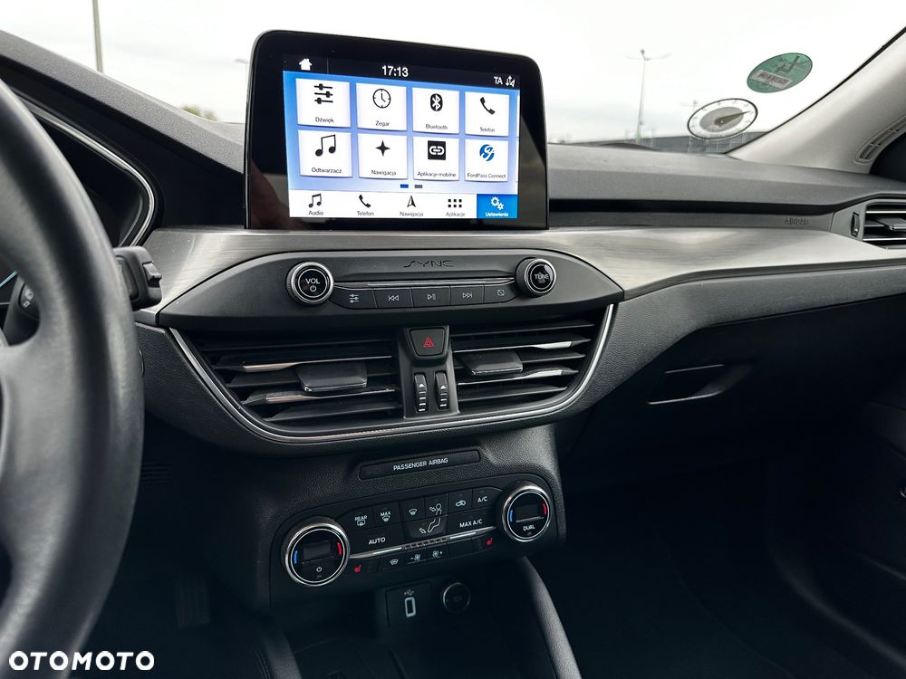Ford Focus 2.0 EcoBlue Titanium Business - 19