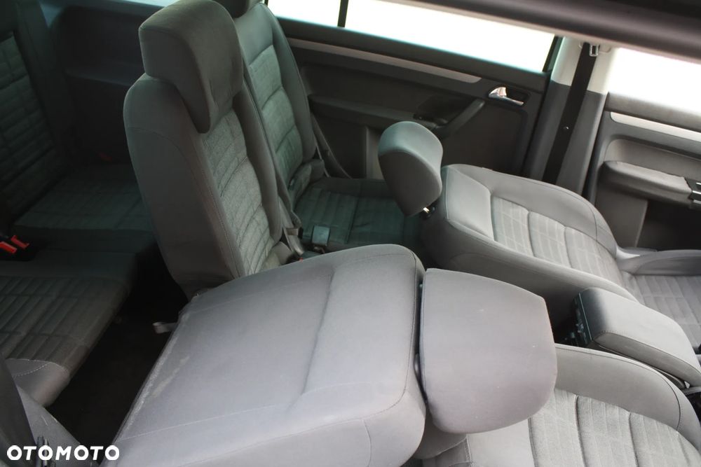 Volkswagen Touran 2.0 TDI United - 11