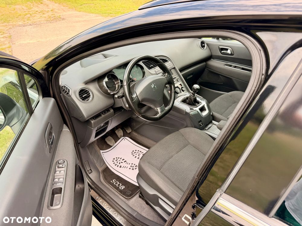 Peugeot 5008 - 18