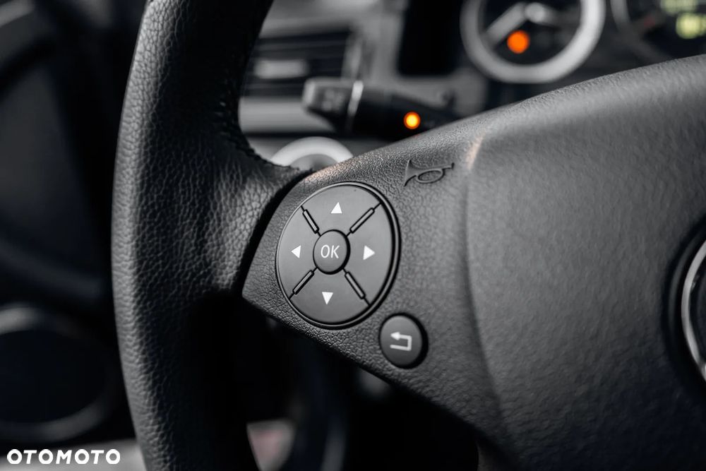 Mercedes-Benz Klasa C 200 Kompressor Automatik Avantgarde - 16