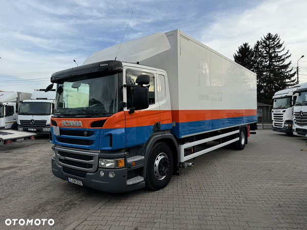 Scania P 320 / KONTENER 8.40 / Winda/