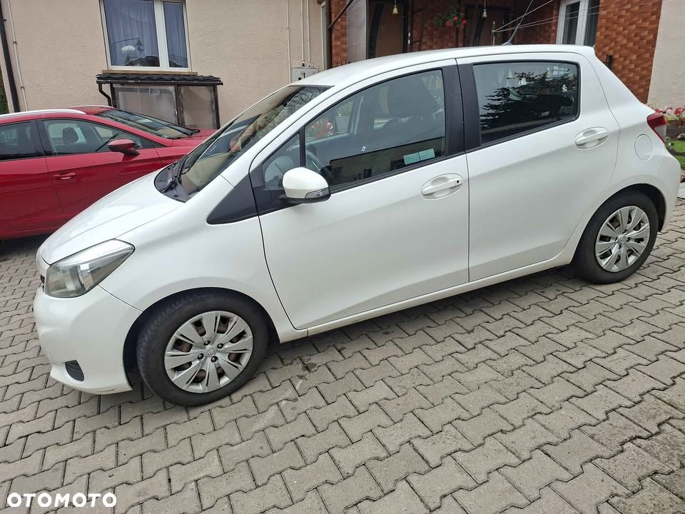 Toyota Yaris 1.0 Luna - 11