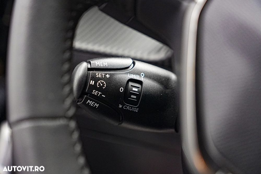 Peugeot 2008 1.2L PureTech 100 S&S BVM6 Allure - 26