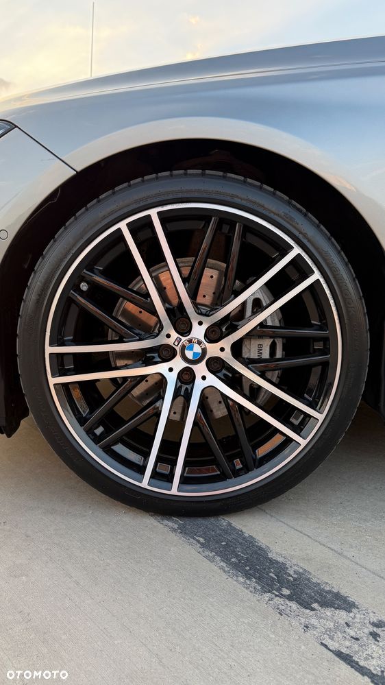 BMW Seria 7 740Li sport - 12