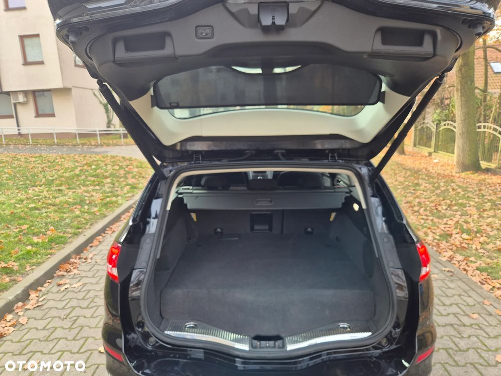 Ford Mondeo Turnier 2.0 Ti-VCT Hybrid Titanium - 21