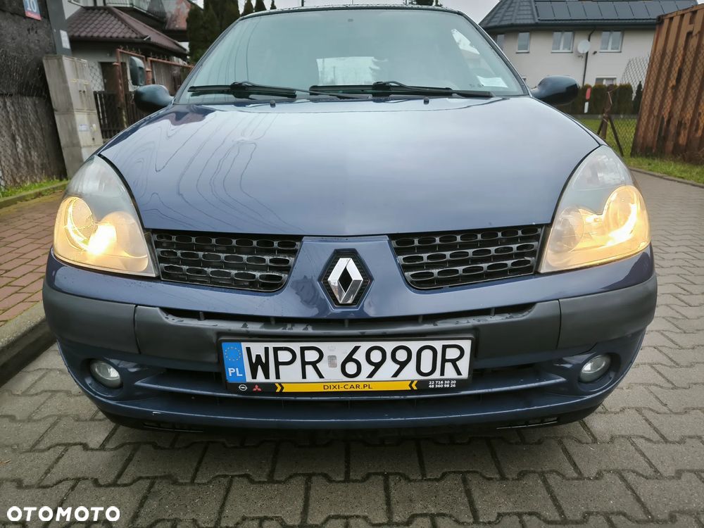 Renault Clio - 25