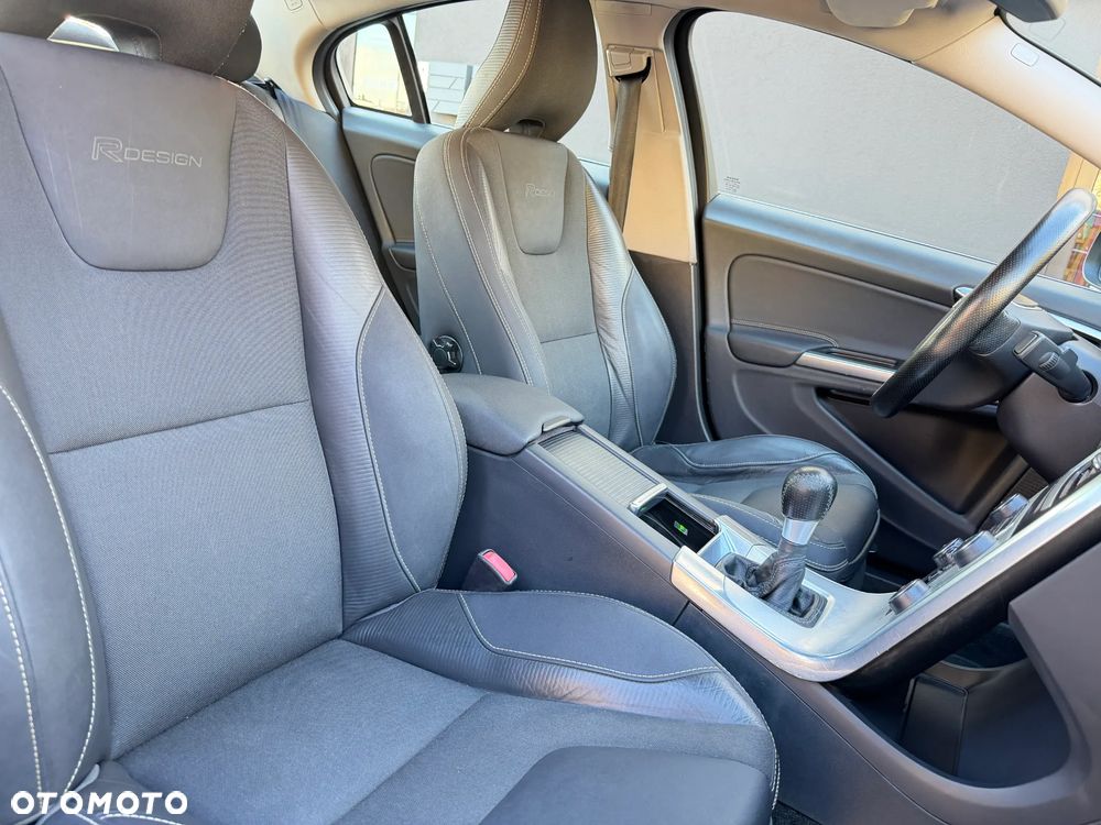 Volvo S60 D4 R-Design - 20