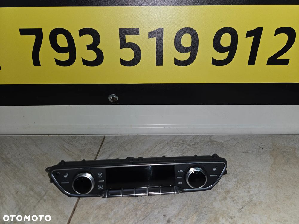 AUDI PANEL STEROWANIA KLIMATYZACJI 8W0820043T - 1
