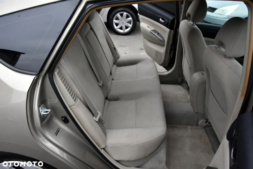 Toyota Prius 1.5 VVT-i Prestige - 28