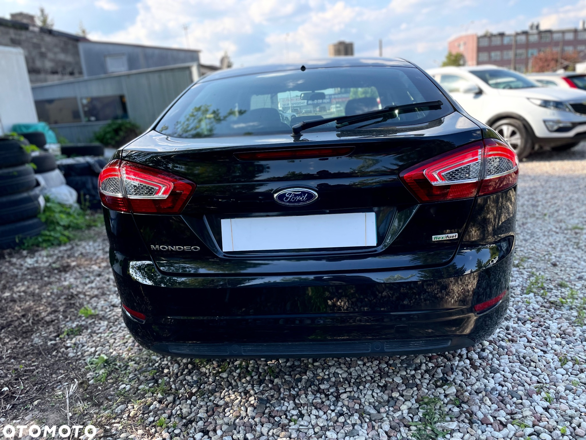 Ford Mondeo 2.0 Ambiente - 9