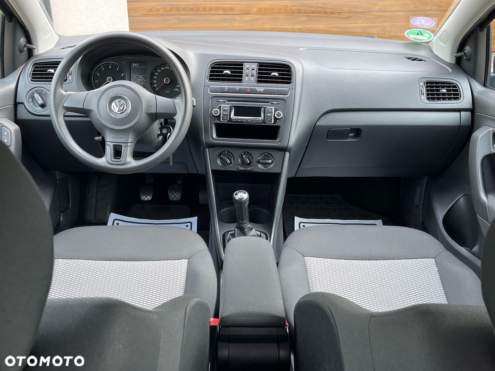 Volkswagen Polo - 25