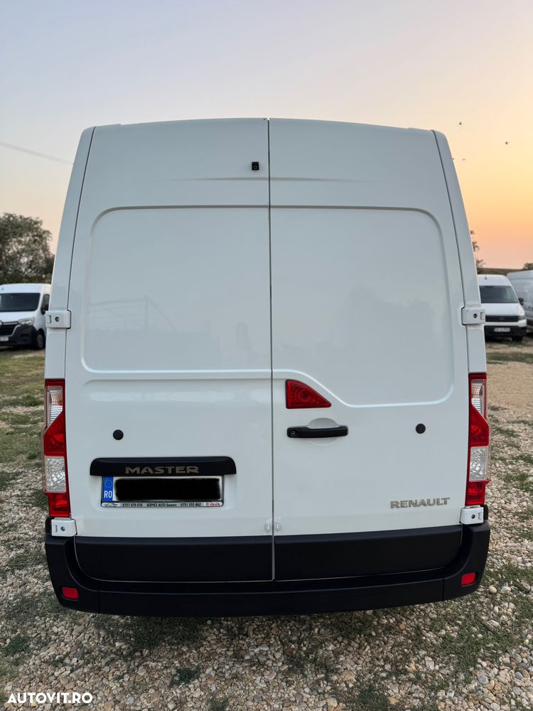 Renault Master - 10