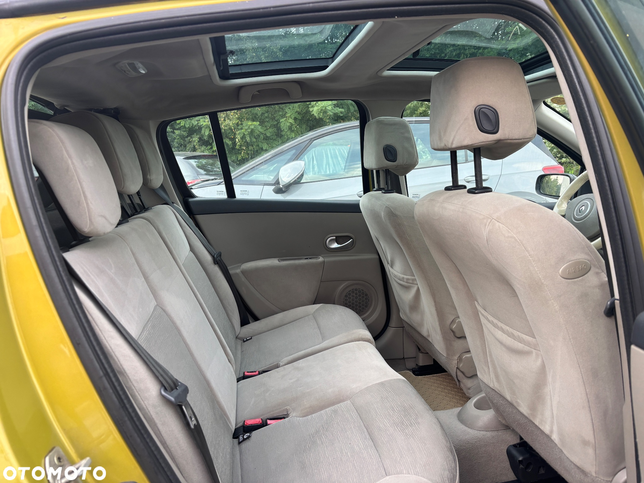 Renault Clio 1.6 16V Privilege - 22