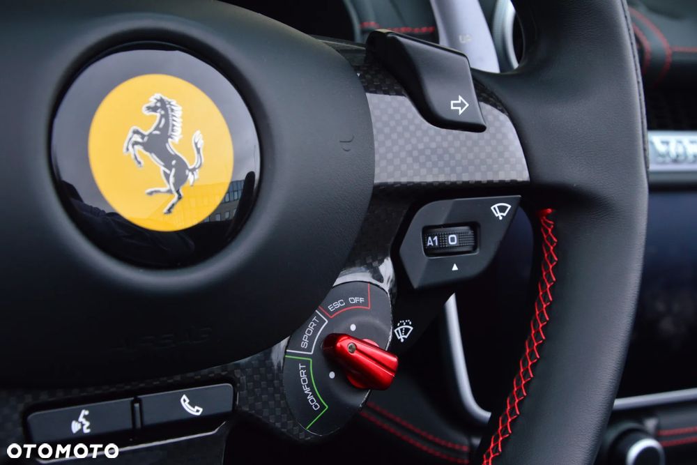 Ferrari Portofino - 30