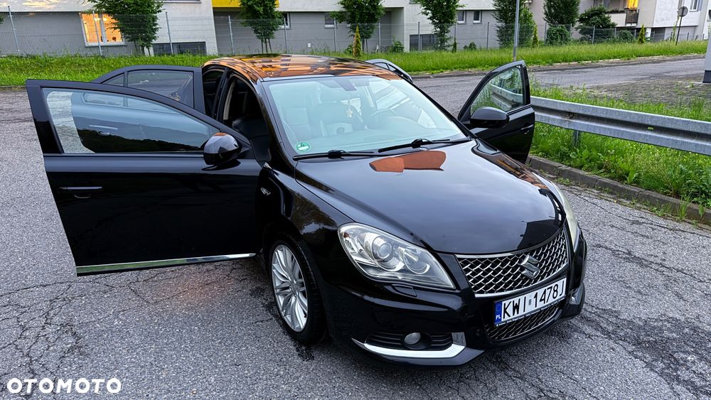 Suzuki Kizashi 2.4 4x4 CVT Sport - 6