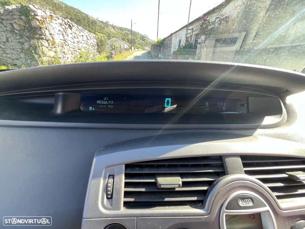 Renault Scénic 1.5 dCi Dynamique - 11