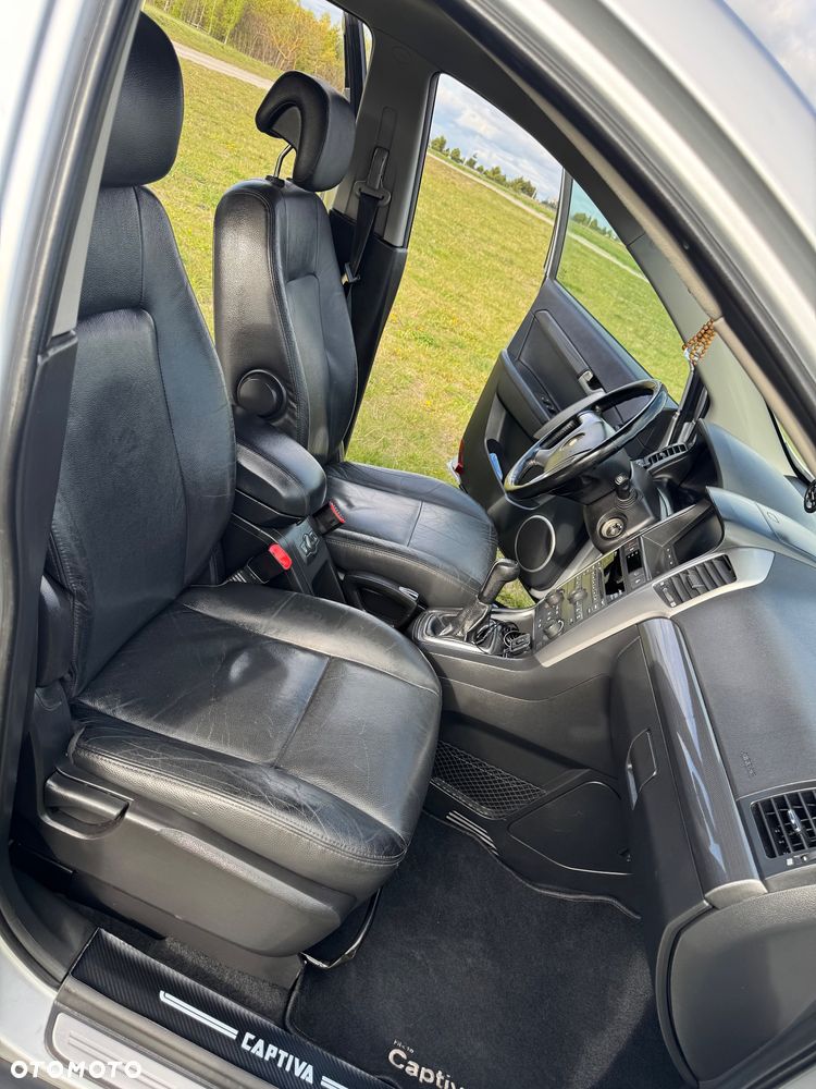 Chevrolet Captiva 2.0 d High - 13