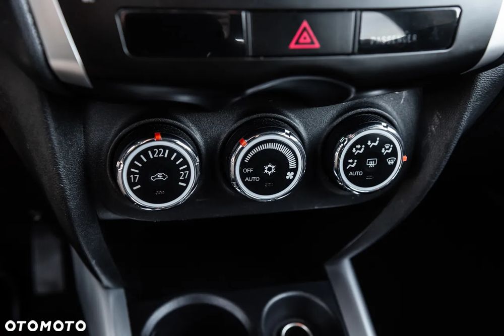 Mitsubishi ASX 1.6 Invite Navi - 24