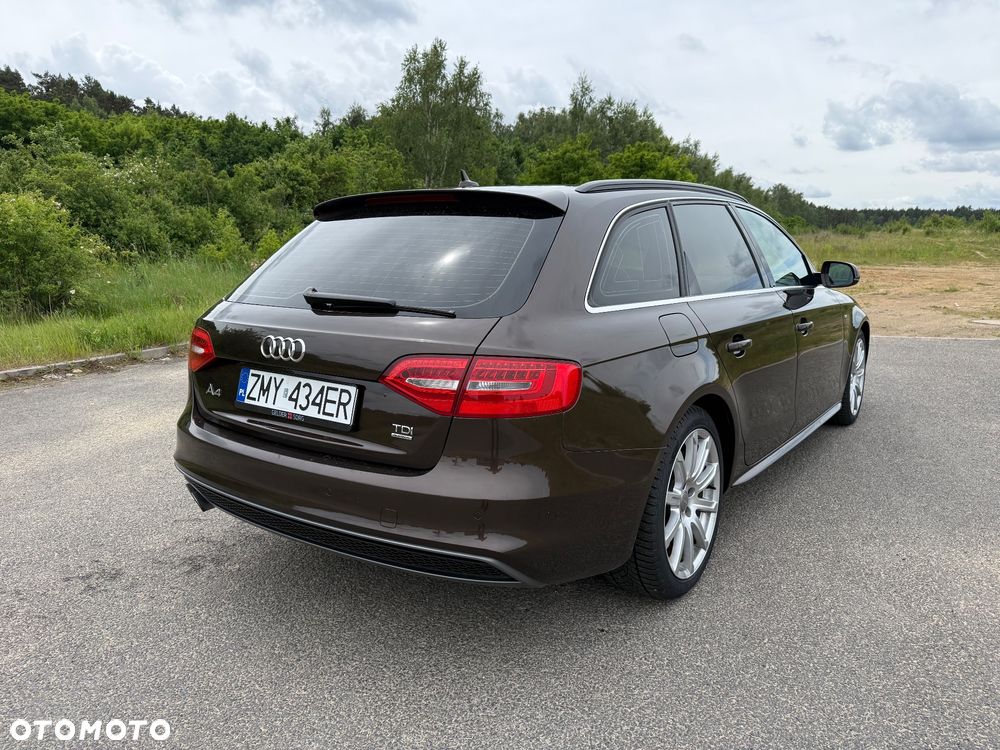 Audi A4 Avant 2.0 TDI DPF quattro S tronic S line Sportpaket - 5