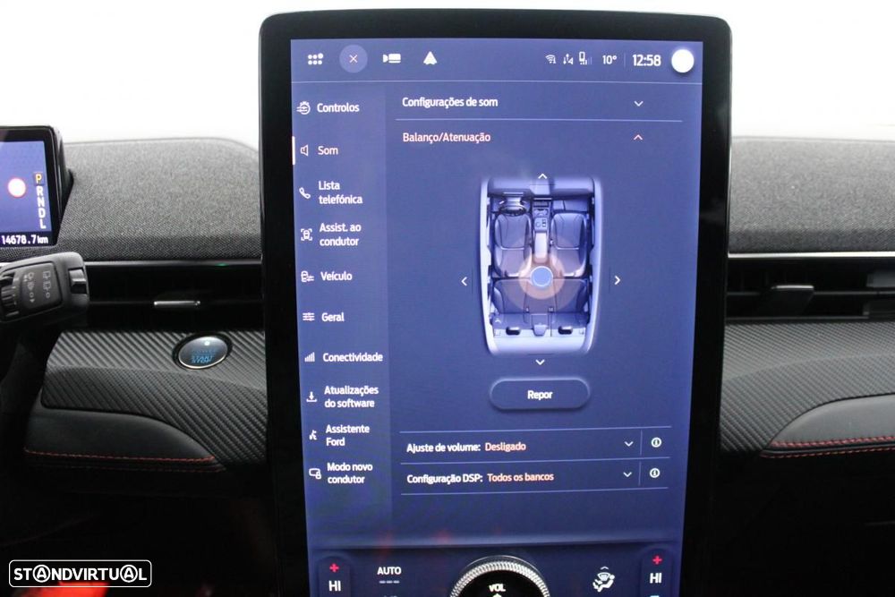 Ford Mustang Mach-E 72.6 kWh Premium AWD - 35