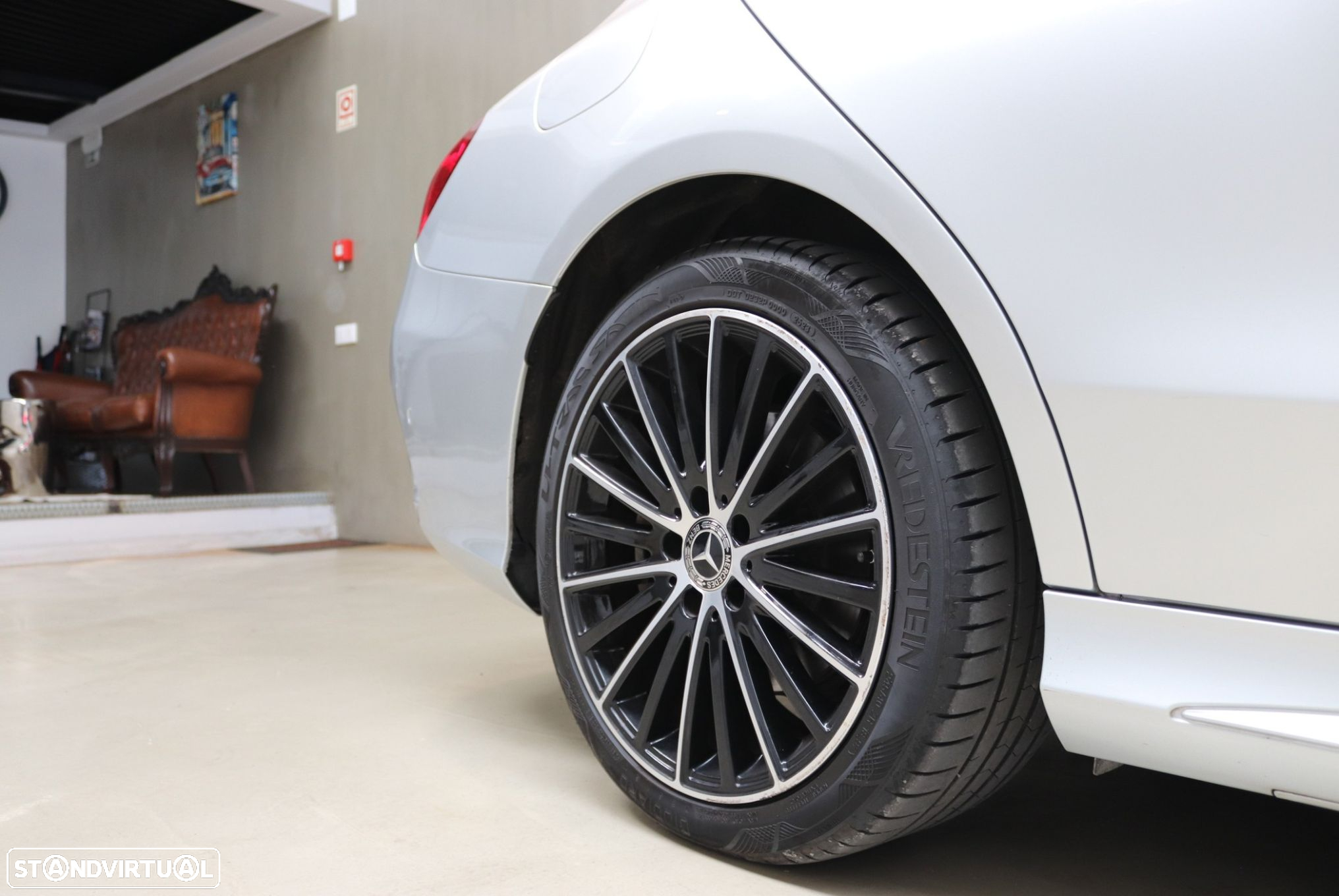 Mercedes-Benz C 300 de AMG Line - 8