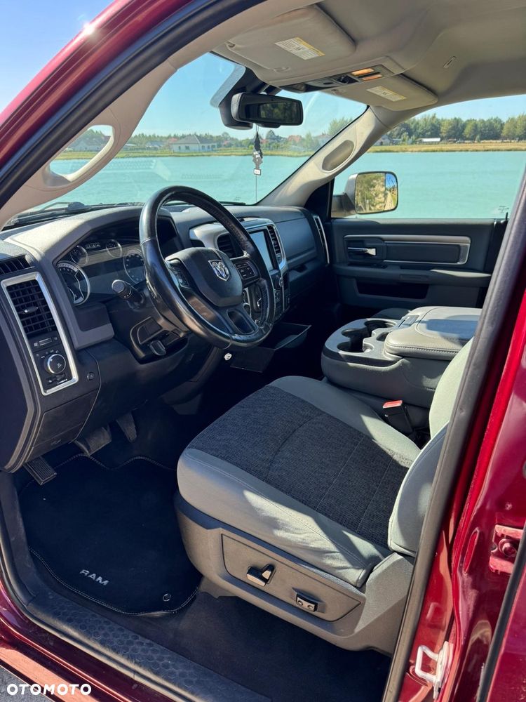 Dodge RAM 1500 5.7 4x4 - 14
