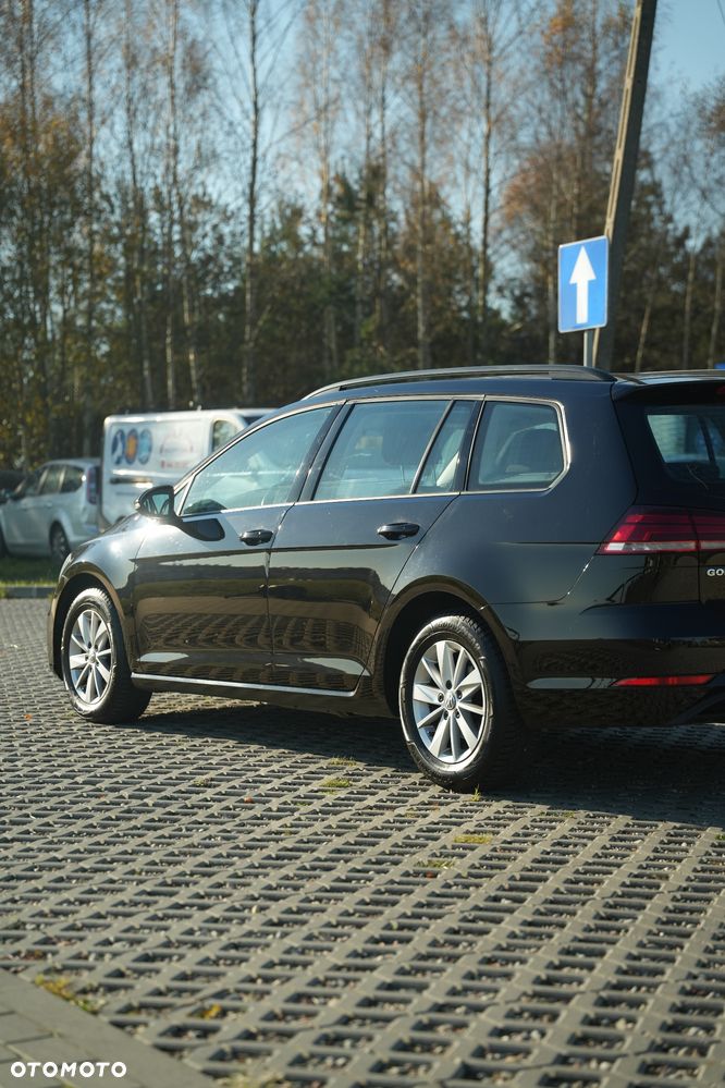 Volkswagen Golf 1.6 TDI BMT Comfortline - 9