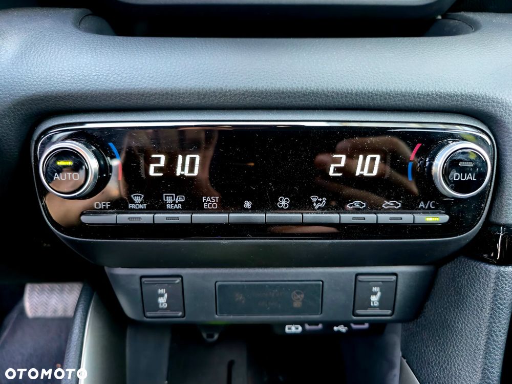 Mazda 2 - 24
