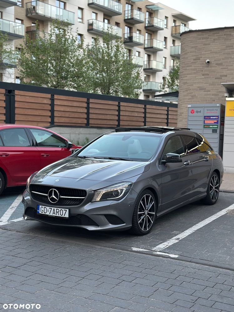 Mercedes-Benz CLA 200 7G-DCT UrbanStyle Edition - 2