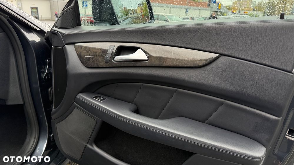 Mercedes-Benz CLS 350 CDI BlueEff - 25