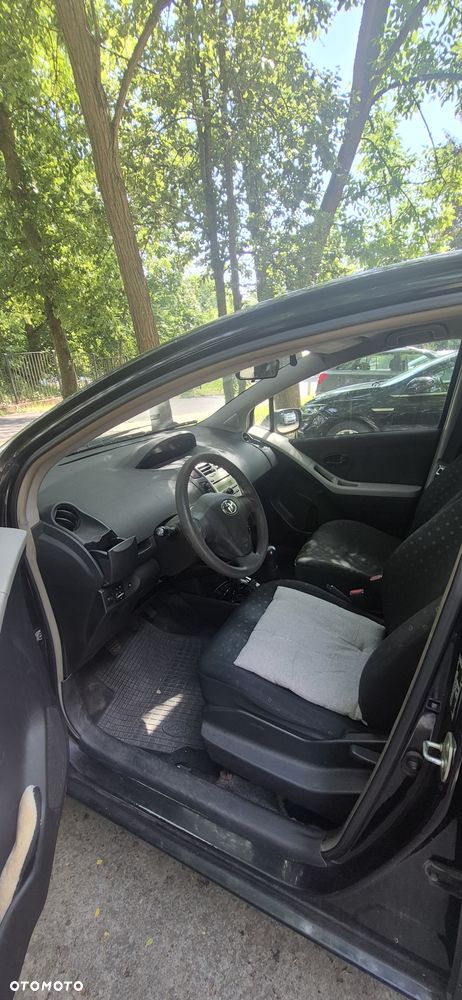Toyota Yaris 1.4 D-4D Terra A/C - 6