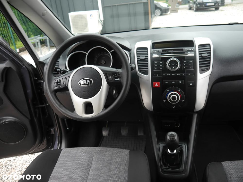 Kia Venga 1.4 CVVT Vision - 8