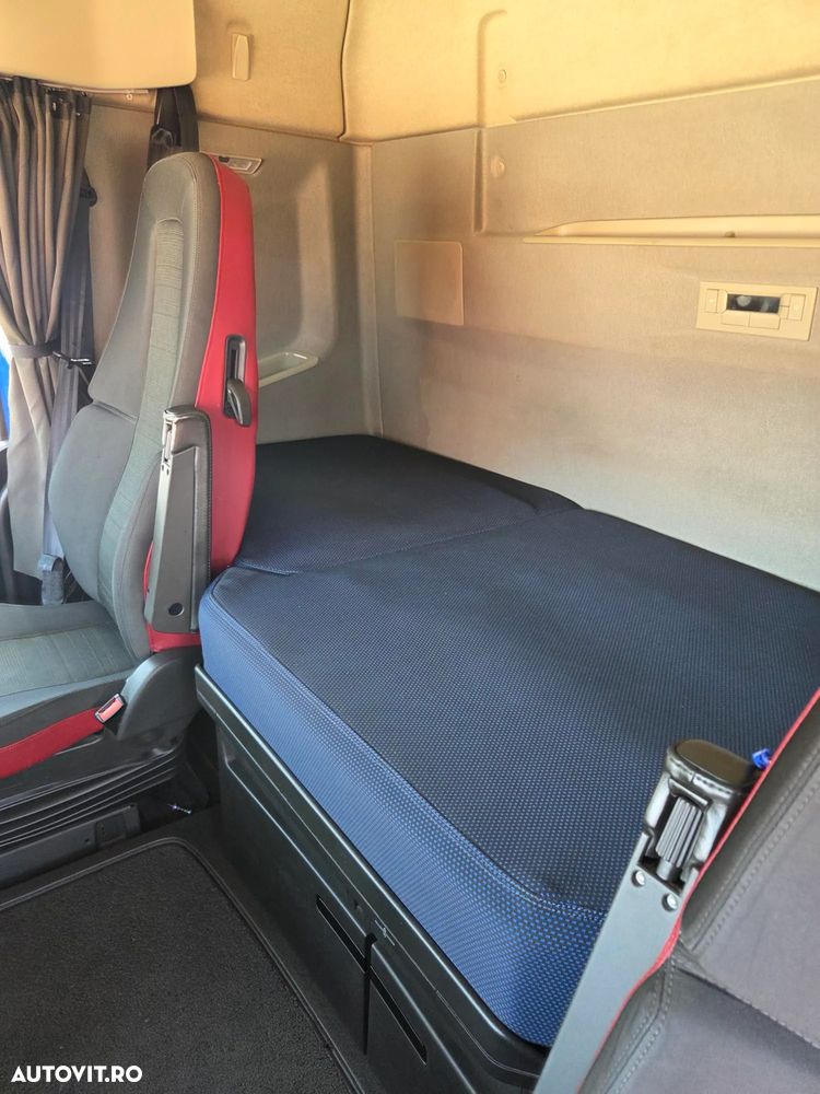 Volvo FH500, euro 6, 2020, 506.819km, cutie automata, 2 rezervoare TOTAL 1.015l, frigider, Aer cond stationare, anv BALON punte fata 90% ok, spoilere cabina, motor 12,7l, rulat doar in GERMANIA, posibilitate leasing 4 ani, PROMOTIE 47.900 EUR+Tva - 31