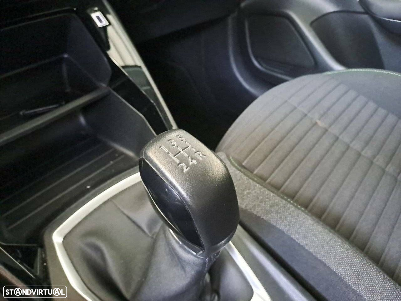 Peugeot 208 1.2 PureTech Active - 19