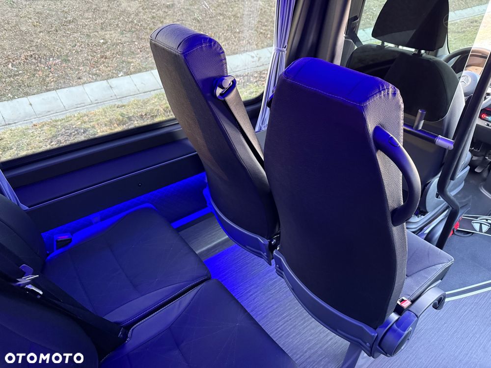 Mercedes-Benz Sprinter 517 - 33