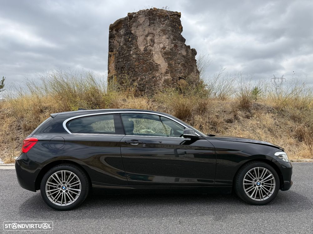 BMW 116 d Aut. Sport Line — fotografia 8