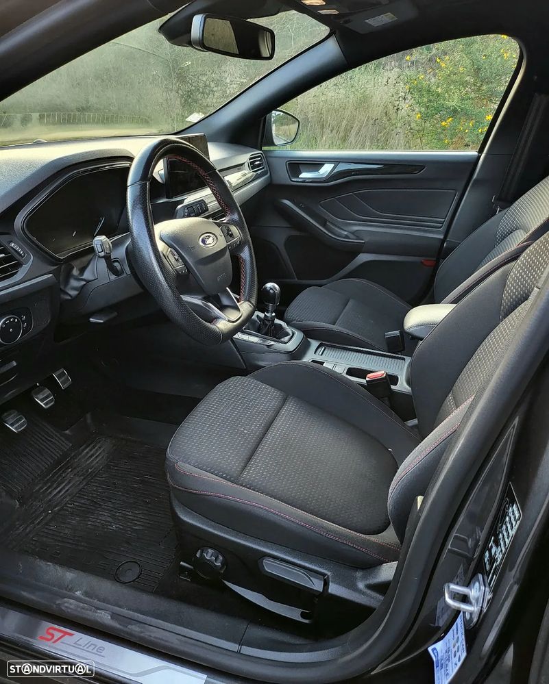 Ford Focus 1.5 TDCi EcoBlue ST-Line - 9